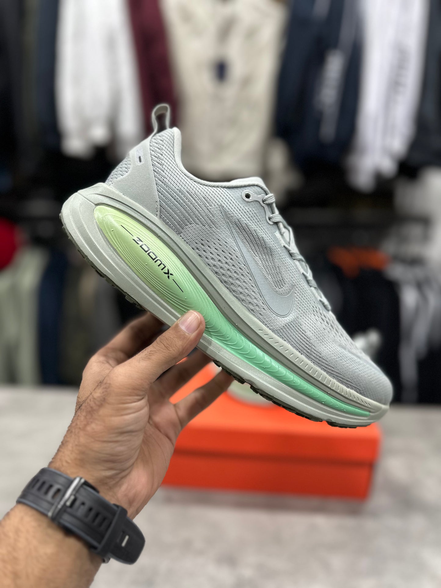 Vomero 18 Dusty Olive