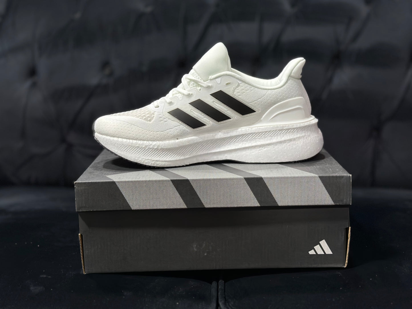 UltraRun 5 White/Black