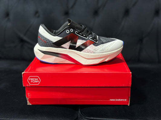 NB fuelcell rebel v4 White/Black