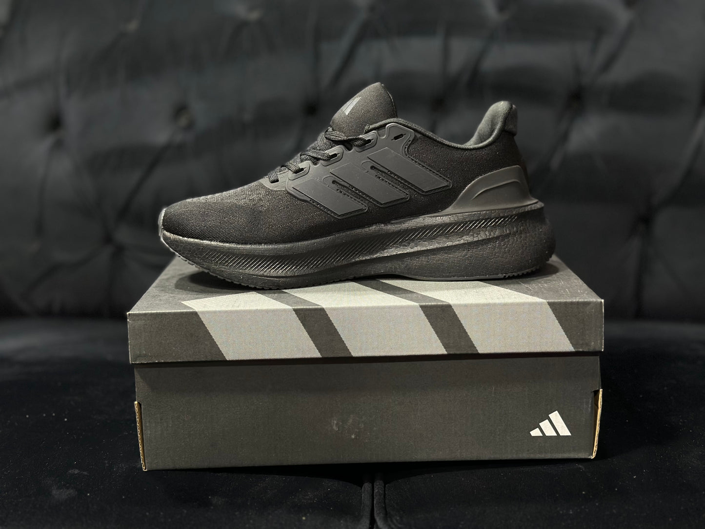 UltraRun 5 Triple Black