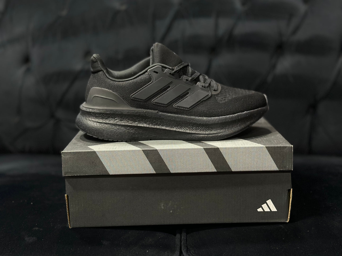 UltraRun 5 Triple Black