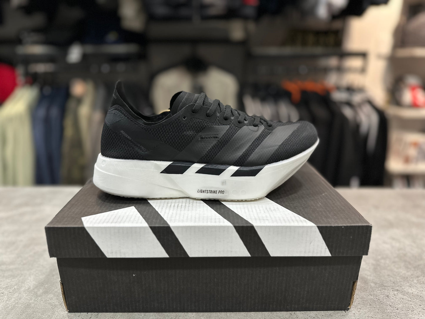 Adizero Adios Pro 4 Black/White