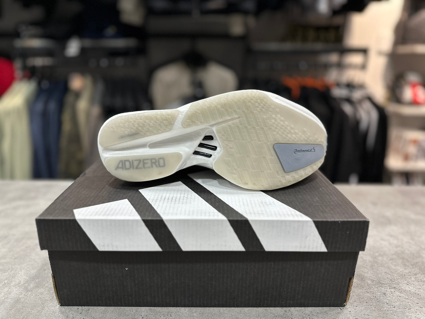 Adizero Adios Pro 4 Black/White