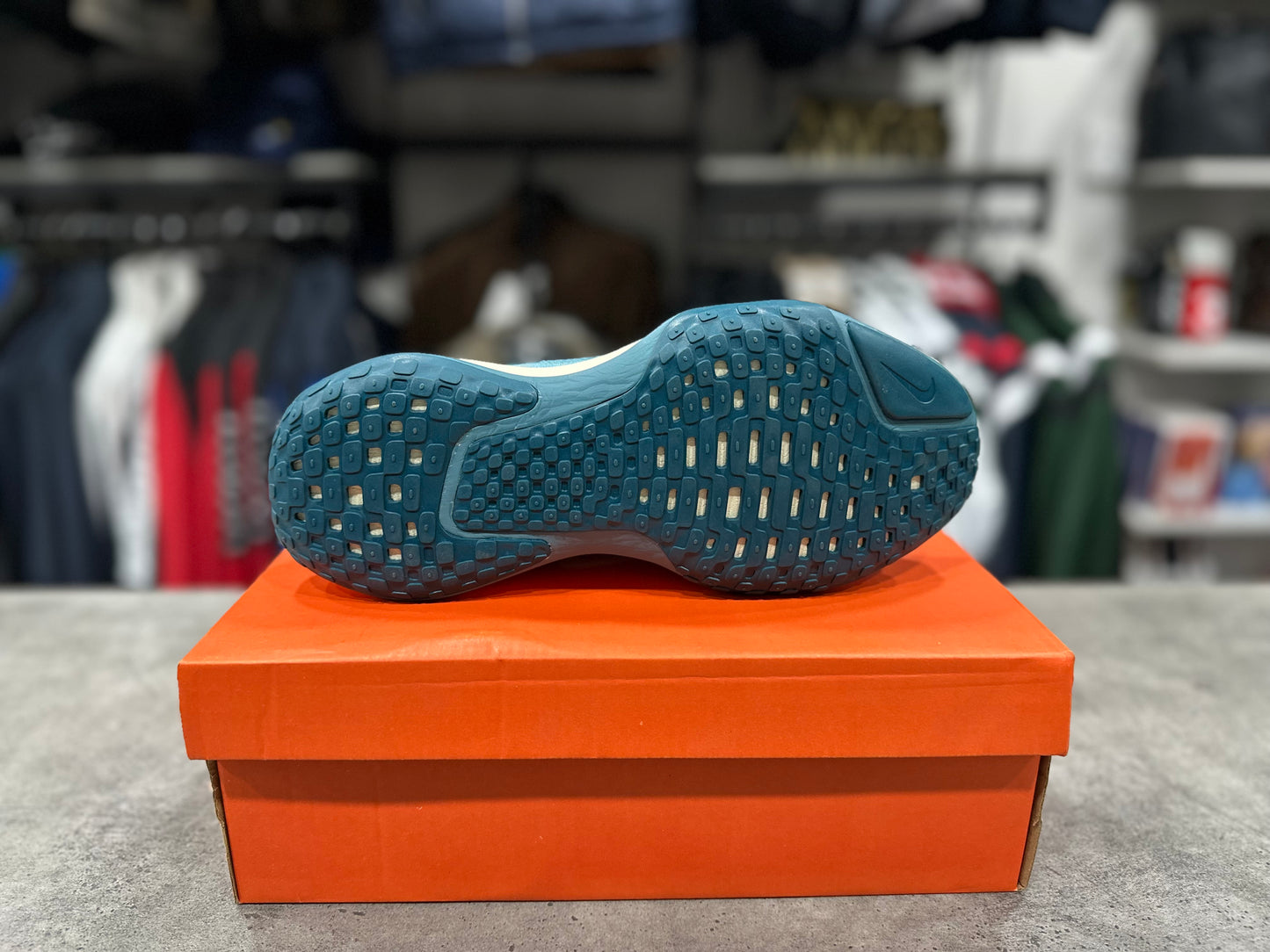 Invincible 3 Aqua/Blue