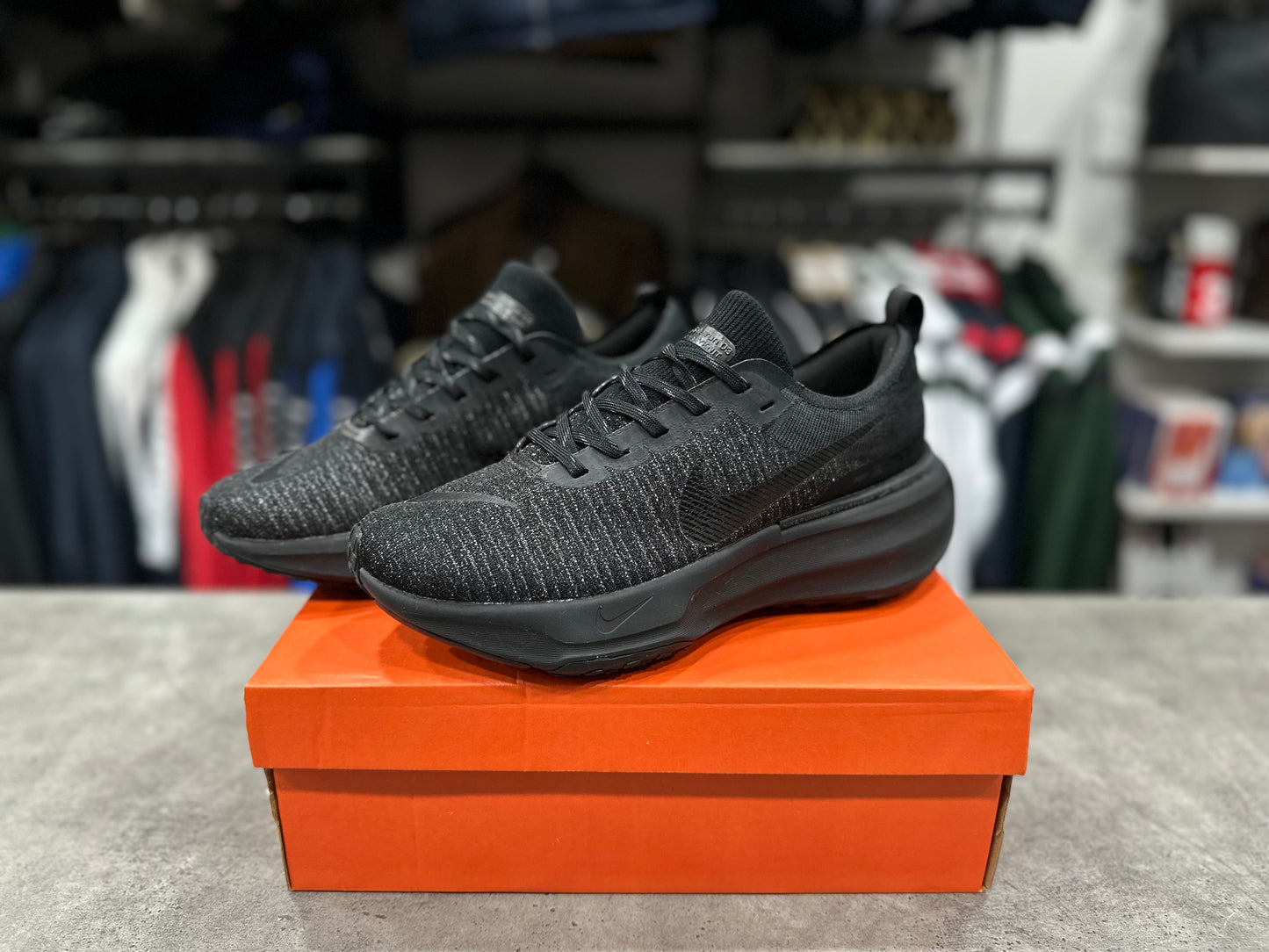 Invincible 3 Triple Black